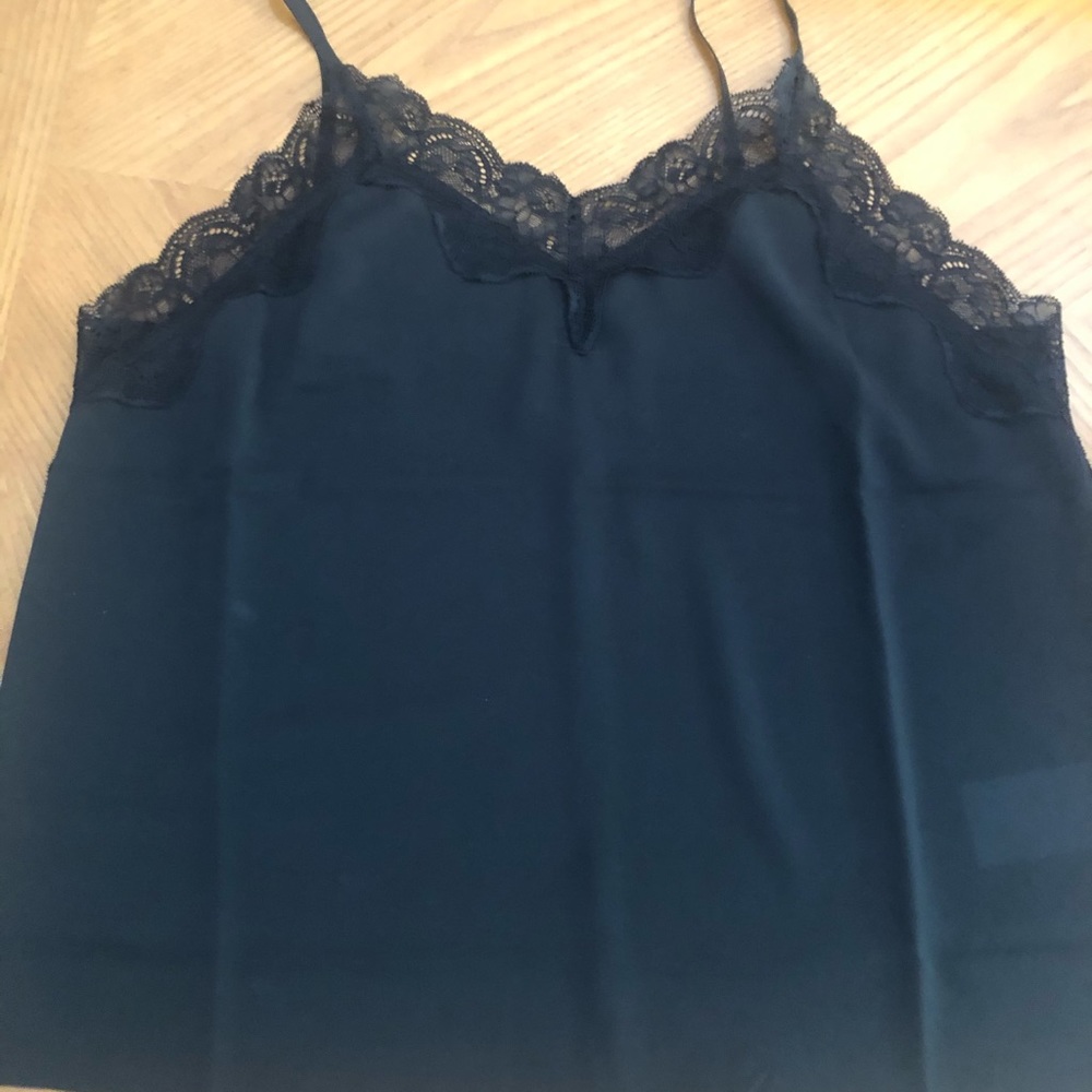 Black cami with lace on top by Motto.